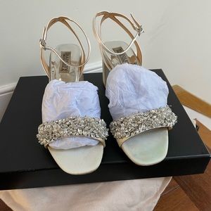 7.5 Badgley Mischka Clara Soft Satin White block heel wedding bridal